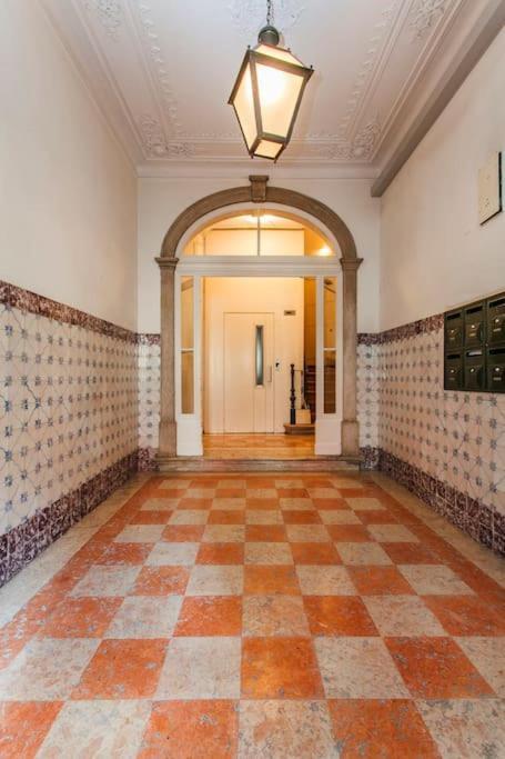 Space And Tradition In * Lisbon
